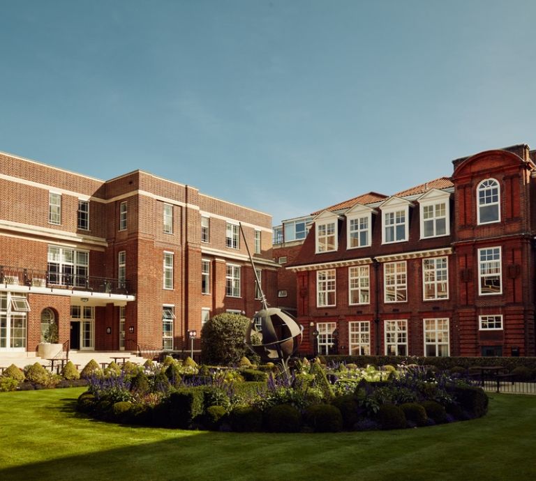 2025 applications Regent's University London